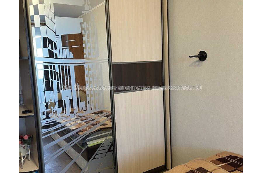 Продам квартиру, Профессора Атамановского ул. , 3 кім., 72 м², капитальный ремонт 