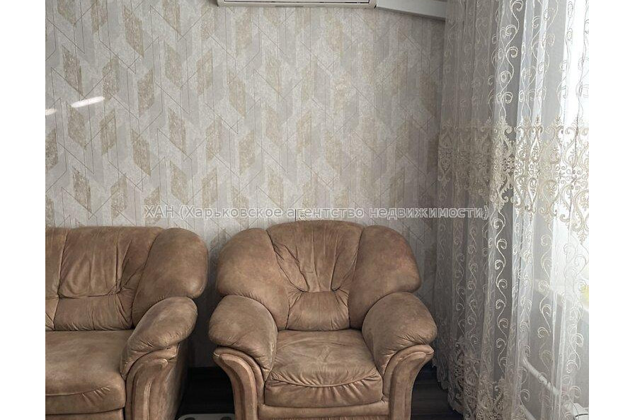 Продам квартиру, Профессора Атамановского ул. , 3 кім., 72 м², капитальный ремонт 