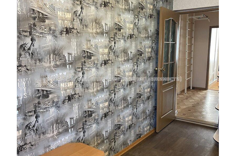 Продам квартиру, Профессора Атамановского ул. , 3 кім., 72 м², капитальный ремонт 