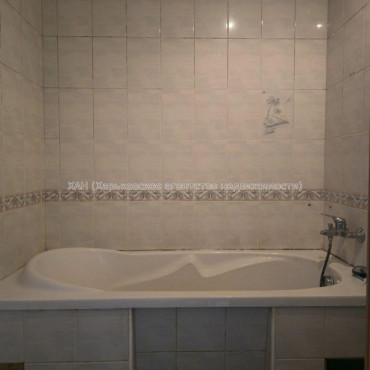 Продам квартиру, Болградская ул. , 1  ком., 38 м², советский ремонт 