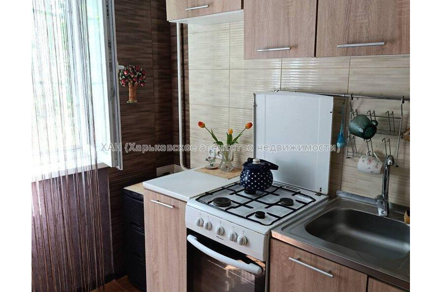 Продам квартиру, Садовый пер. , 1  ком., 33 м², косметический ремонт 