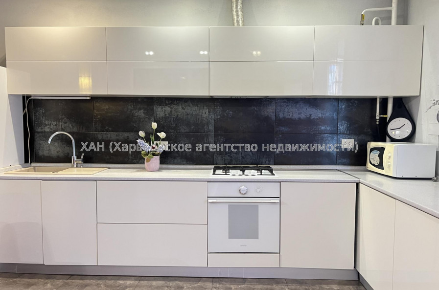 Продам квартиру, Соборности Украины ул. , 228А , 2 кім., 60 м², капитальный ремонт 