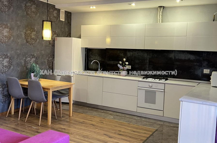Продам квартиру, Соборности Украины ул. , 228А , 2 кім., 60 м², капитальный ремонт 