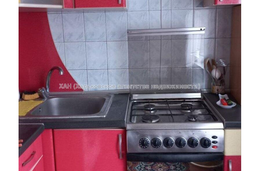 Сдам квартиру, Непокоренных ул. , 2  ком., 46 м², косметический ремонт 