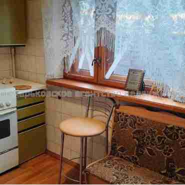 Здам квартиру, Тракторостроителей просп. , 2 кім., 46 м², косметический ремонт 