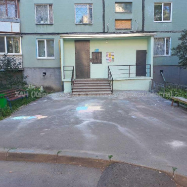 Продам квартиру, Валентиновская ул. , 1  ком., 32 м², косметический ремонт 