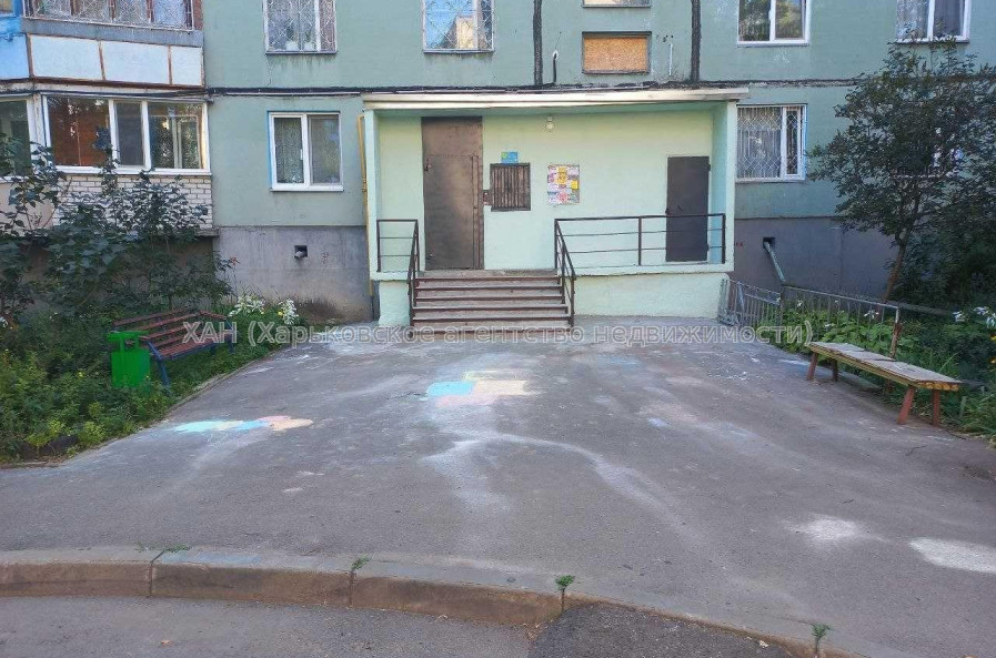 Продам квартиру, Валентиновская ул. , 1  ком., 32 м², косметический ремонт 