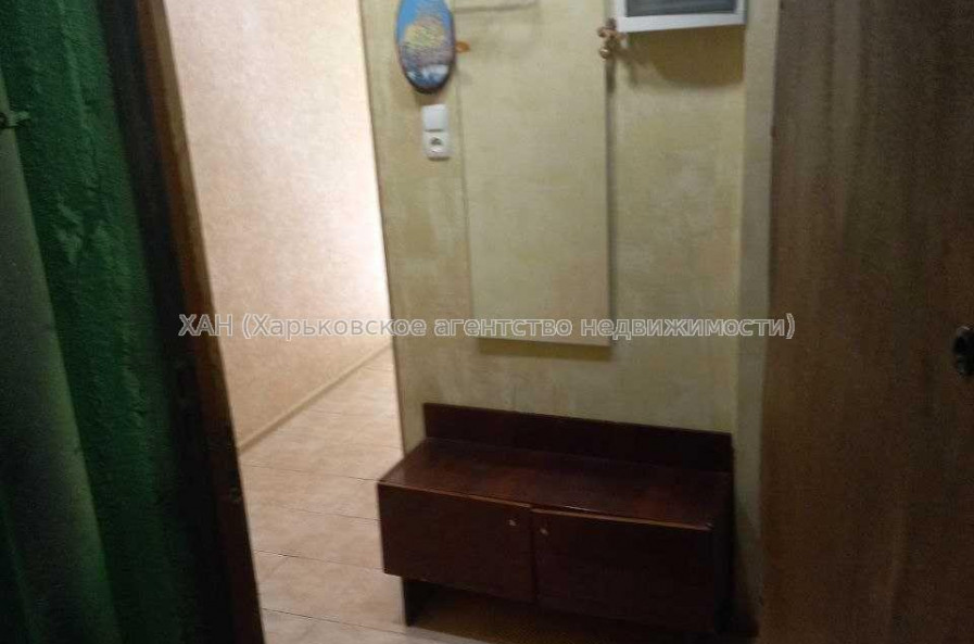 Продам квартиру, Валентиновская ул. , 1  ком., 32 м², косметический ремонт 