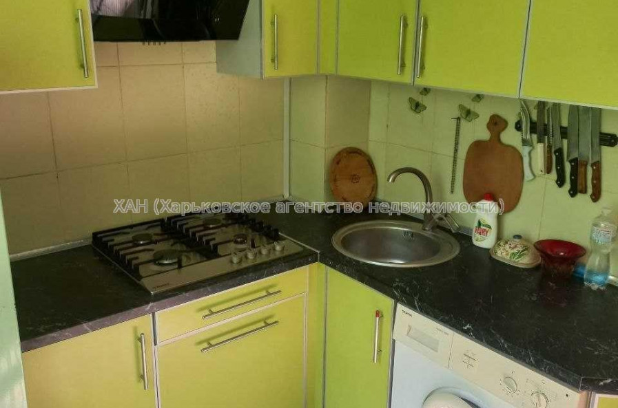 Продам квартиру, Валентиновская ул. , 1  ком., 32 м², косметический ремонт 
