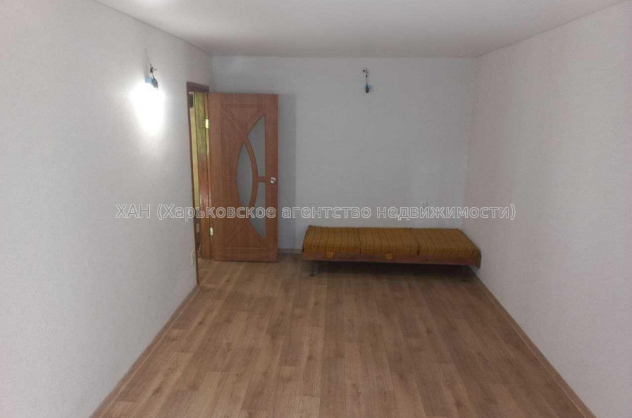 Продам квартиру, Валентиновская ул. , 1  ком., 32 м², косметический ремонт 