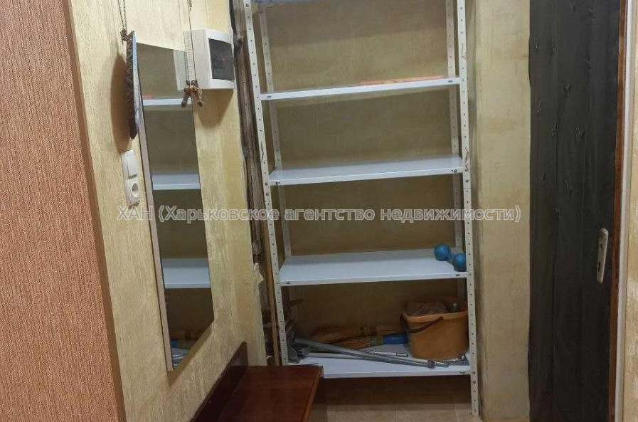 Продам квартиру, Валентиновская ул. , 1  ком., 32 м², косметический ремонт 