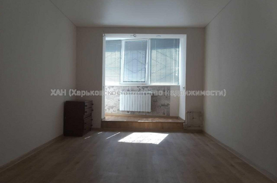 Продам квартиру, Валентиновская ул. , 1  ком., 32 м², косметический ремонт 