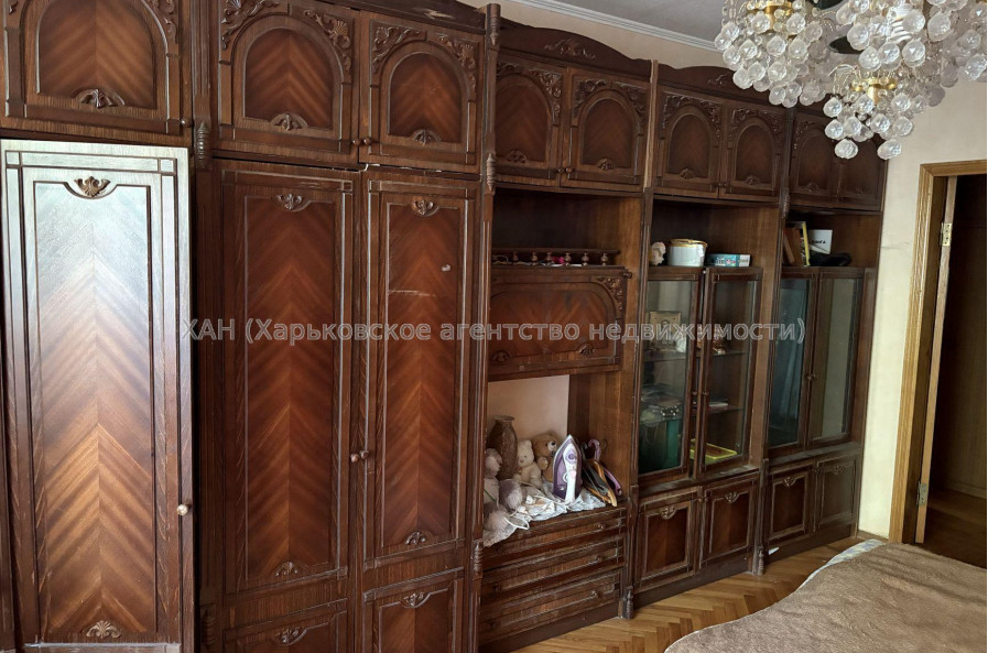 Продам квартиру, Людвига Свободы просп. , 3  ком., 71 м², советский ремонт 