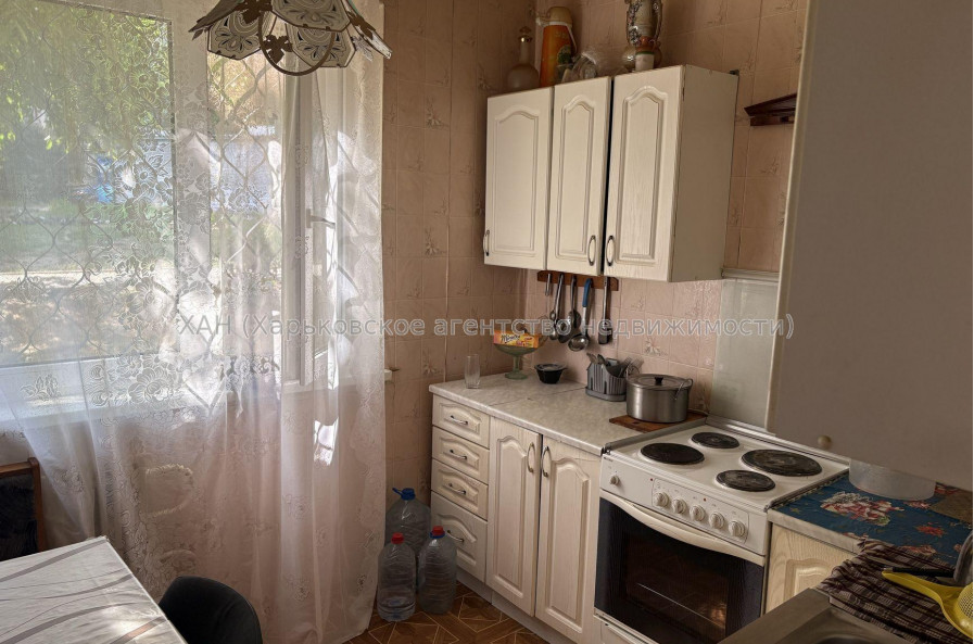 Продам квартиру, Людвига Свободы просп. , 3  ком., 71 м², советский ремонт 