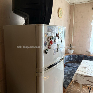 Продам квартиру, Людвига Свободы просп. , 3 кім., 71 м², советский ремонт 