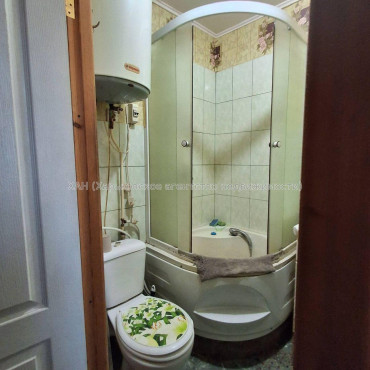 Продам квартиру, Камышева ул. , 1  ком., 27 м², косметический ремонт 