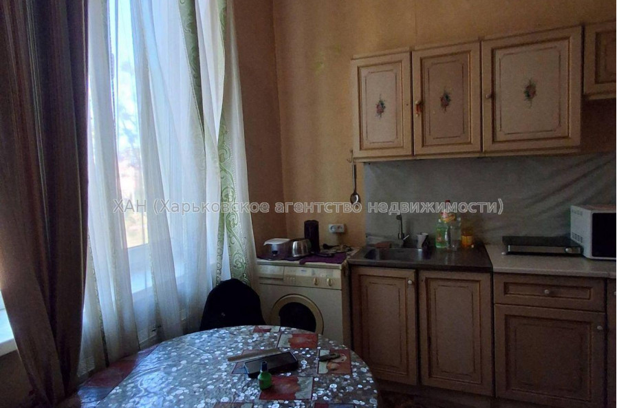 Продам квартиру, Камышева ул. , 1  ком., 27 м², косметический ремонт 