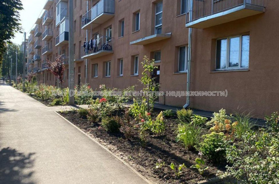 Продам квартиру, Ново-Баварский просп. , 3 кім., 59 м², косметический ремонт 