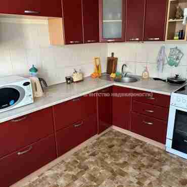 Продам квартиру, Глобинская ул. , 3 кім., 77.80 м², советский ремонт 