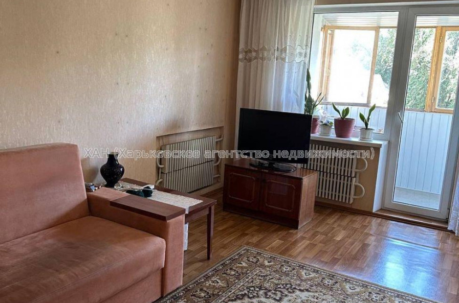Продам квартиру, Глобинская ул. , 3 кім., 77.80 м², советский ремонт 