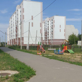 Продам квартиру, Барабашова академика ул. , 1  ком., 40 м², без внутренних работ