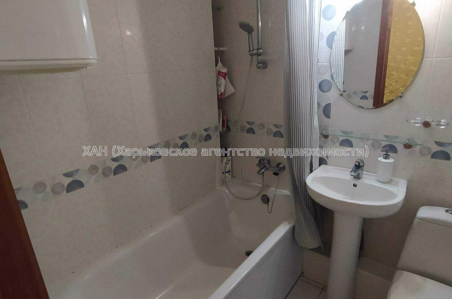 Продам квартиру, Тракторостроителей просп. , 2  ком., 48 м², советский ремонт 