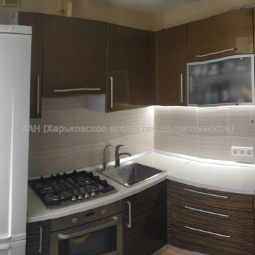 Продам квартиру, Тракторостроителей просп. , 2 кім., 48 м², евроремонт 