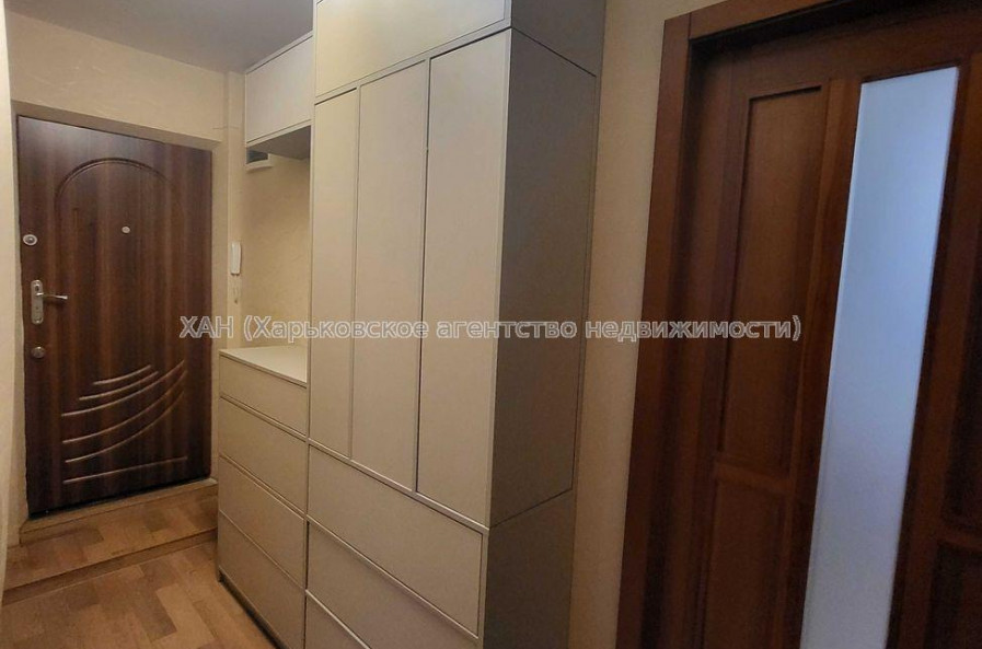 Продам квартиру, Тракторостроителей просп. , 2  ком., 48 м², советский ремонт 