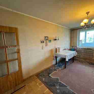 Продам квартиру, Леся Сердюка ул. , 3 кім., 64.90 м², советский ремонт 