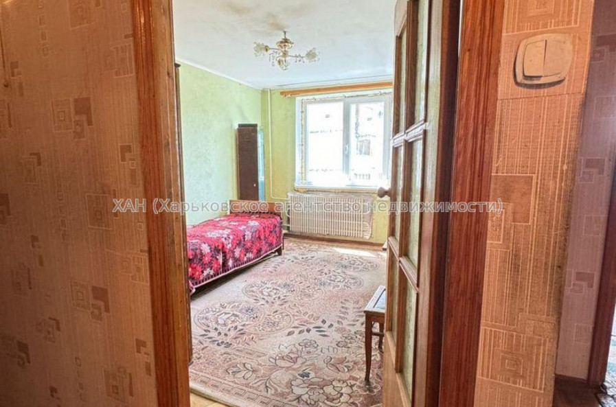 Продам квартиру, Леся Сердюка ул. , 3 кім., 64.90 м², советский ремонт 