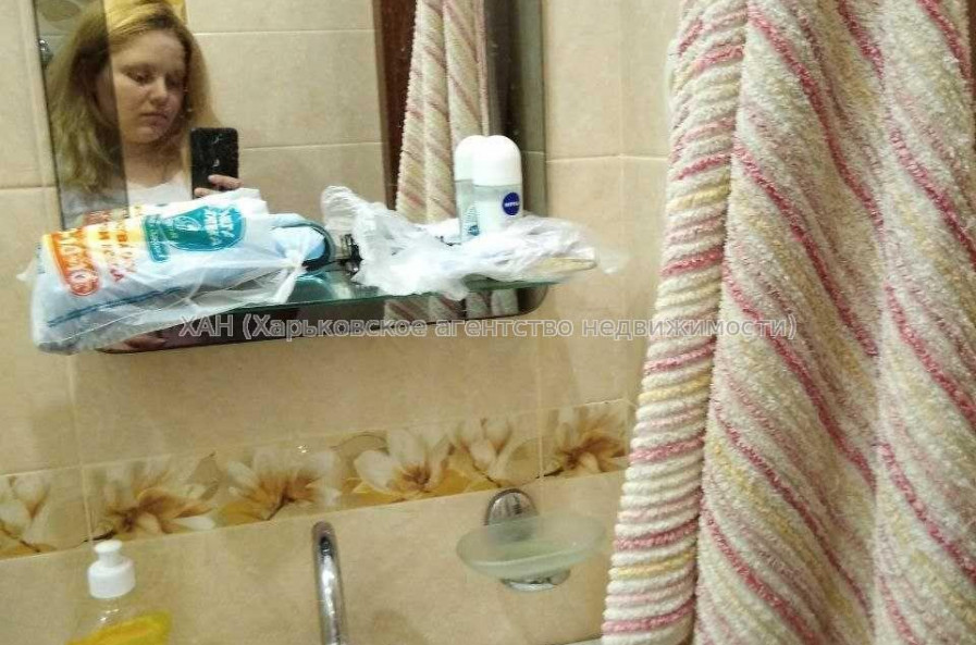 Продам квартиру, Григоровское шоссе , 1 кім., 17.50 м², капитальный ремонт 