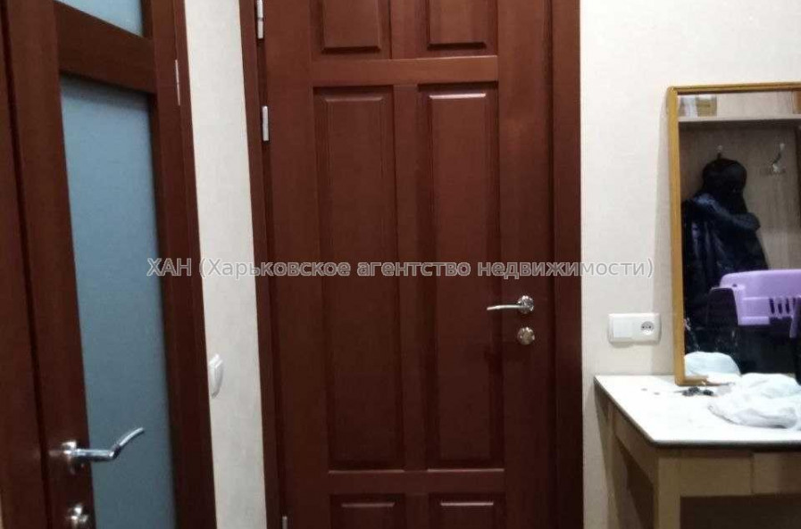 Продам квартиру, Григоровское шоссе , 1 кім., 17.50 м², капитальный ремонт 