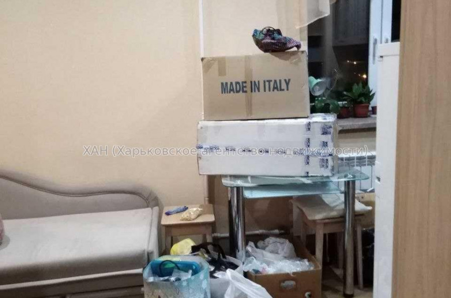 Продам квартиру, Григоровское шоссе , 1 кім., 17.50 м², капитальный ремонт 
