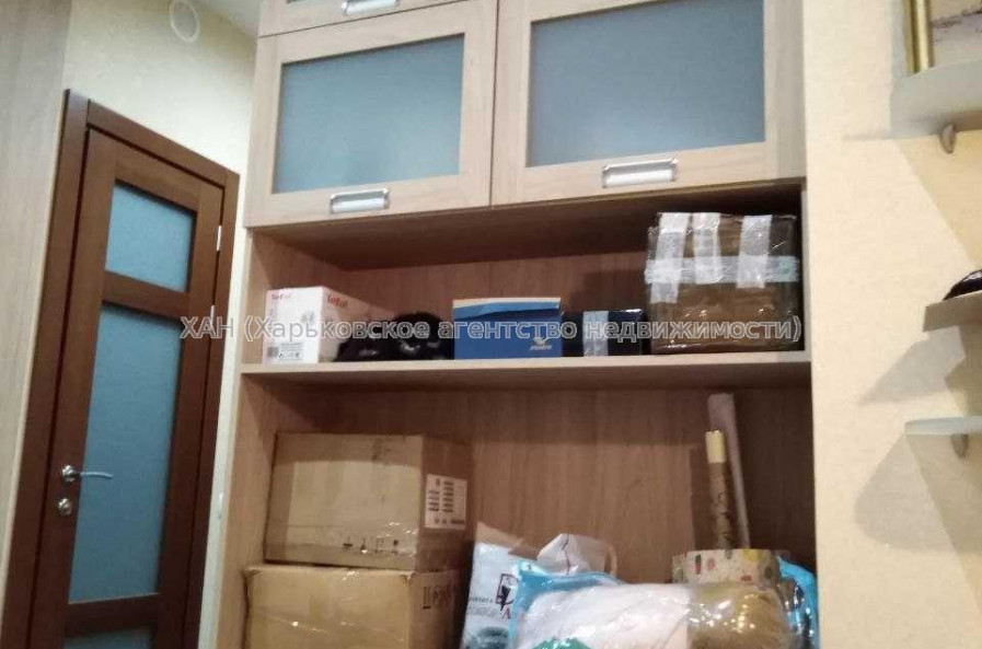 Продам квартиру, Григоровское шоссе , 1 кім., 17.50 м², капитальный ремонт 