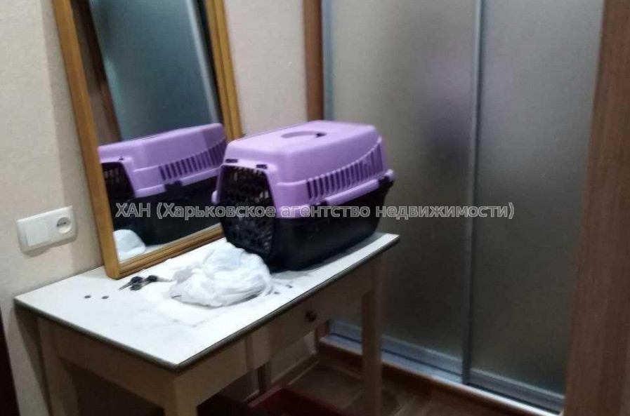 Продам квартиру, Григоровское шоссе , 1 кім., 17.50 м², капитальный ремонт 