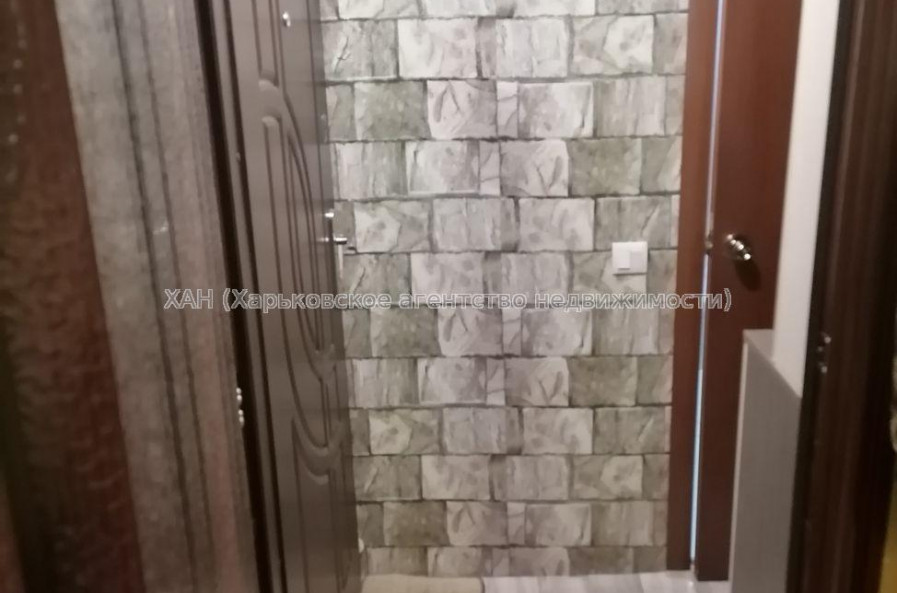Продам квартиру, Резниковский пер. , 1 кім., 27.20 м², косметический ремонт 