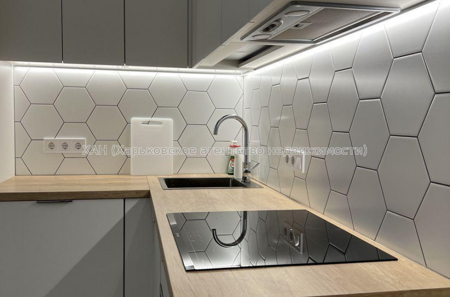 Продам квартиру, Борткевича ул. , 2 кім., 41 м², евроремонт 