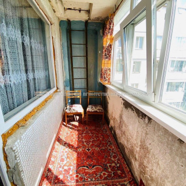 Продам квартиру, 92-й бригады ул. , 1  ком., 35.60 м², советский ремонт 