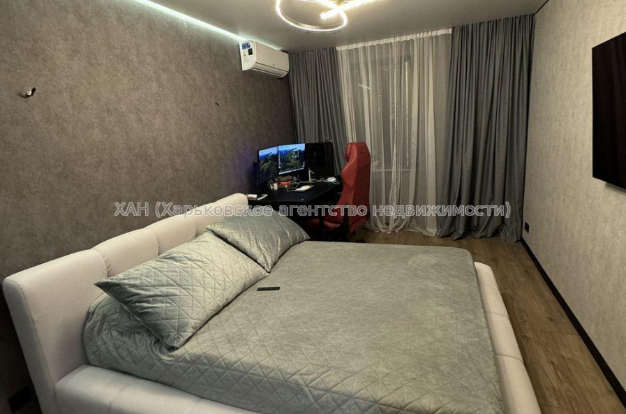 Продам квартиру, 23 Августа ул. , 3  ком., 65 м², евроремонт 