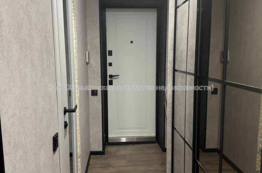 Продам квартиру, 23 Августа ул. , 3  ком., 65 м², евроремонт 