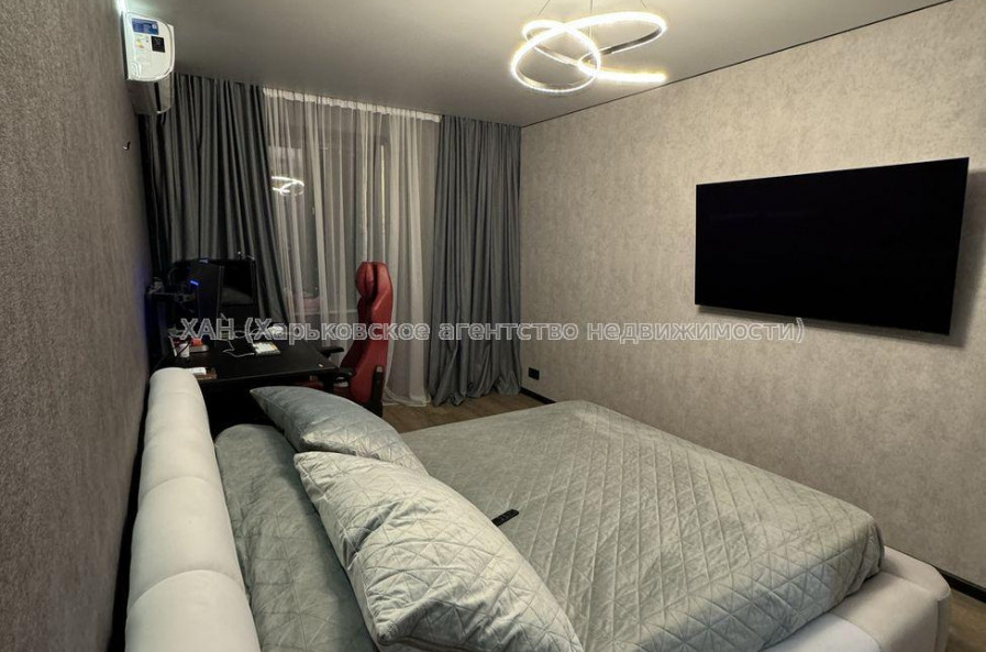 Продам квартиру, 23 Августа ул. , 3  ком., 65 м², евроремонт 