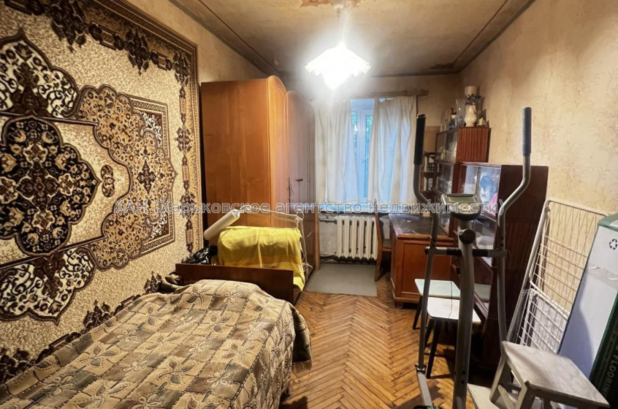 Продам квартиру, Архитектора Алёшина просп. , 22 , 3 кім., 56 м², косметический ремонт 