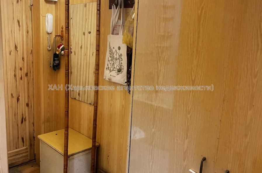 Продам квартиру, Архитектора Алёшина просп. , 22 , 3 кім., 56 м², косметический ремонт 