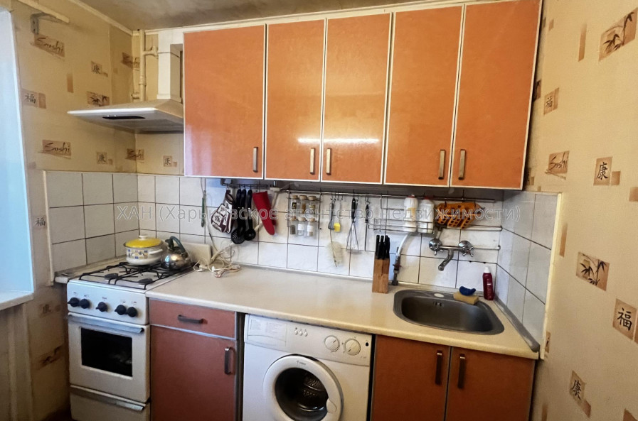 Продам квартиру, Архитектора Алёшина просп. , 22 , 3 кім., 56 м², косметический ремонт 