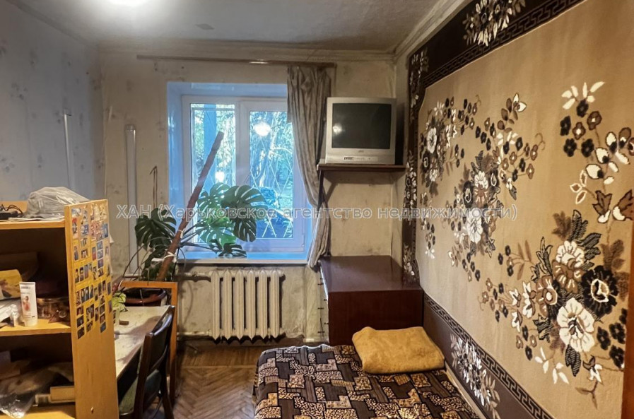 Продам квартиру, Архитектора Алёшина просп. , 22 , 3 кім., 56 м², косметический ремонт 