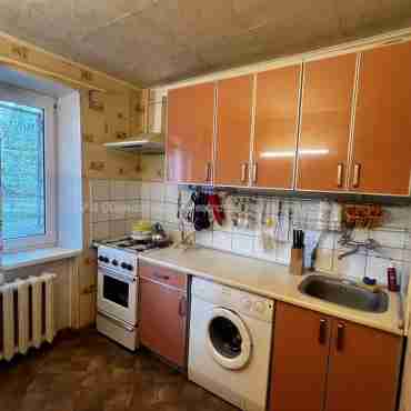 Продам квартиру, Архитектора Алёшина просп. , 22 , 3 кім., 56 м², косметический ремонт 