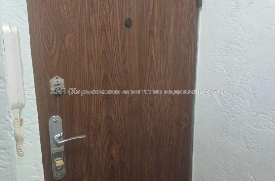 Продам квартиру, 23 Августа ул. , 1 кім., 33 м², косметический ремонт 