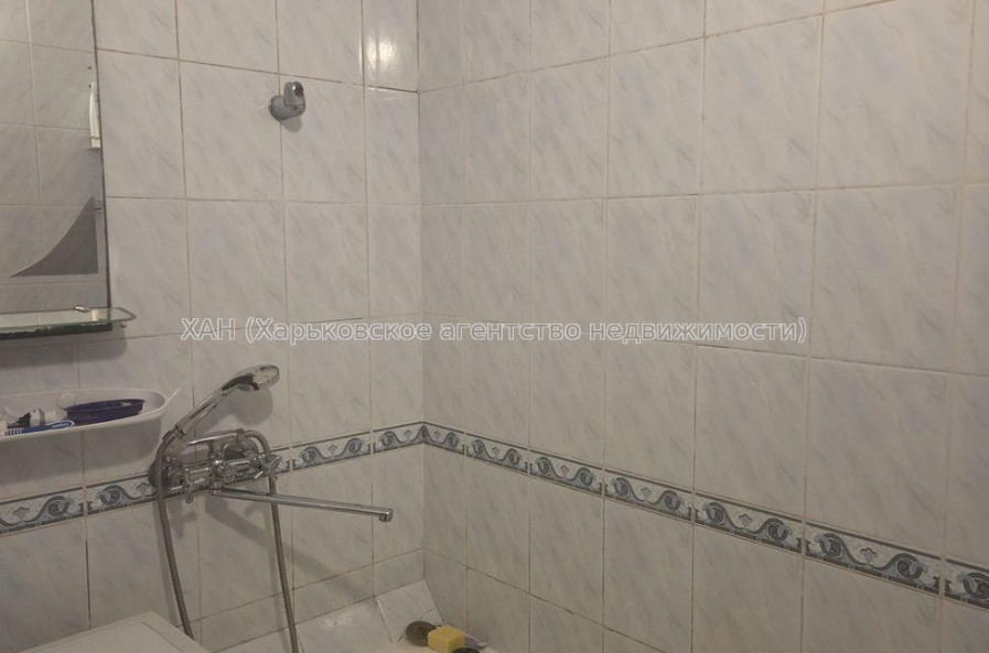 Продам квартиру, 23 Августа ул. , 1 кім., 33 м², косметический ремонт 