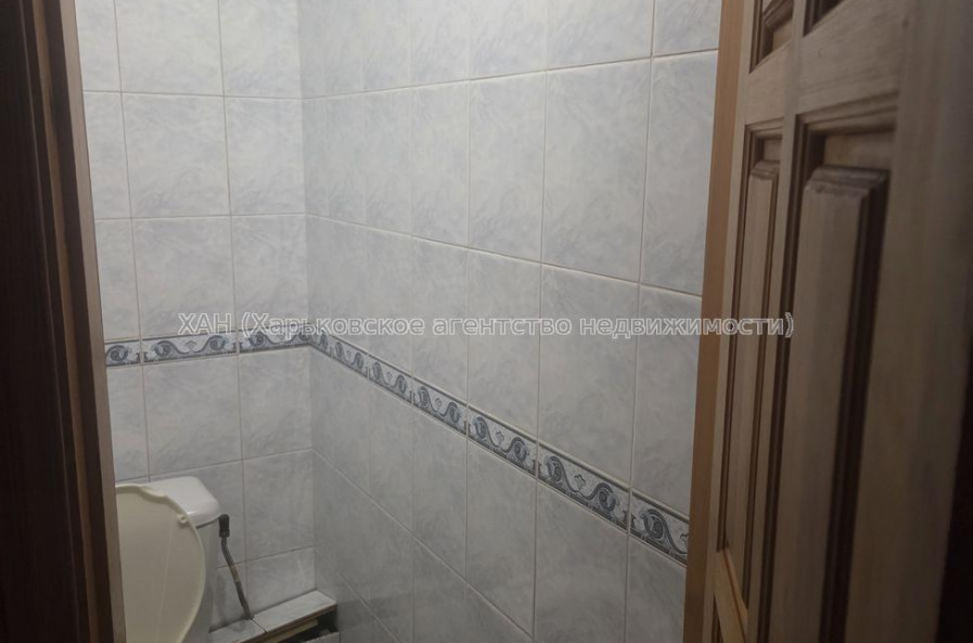 Продам квартиру, 23 Августа ул. , 1 кім., 33 м², косметический ремонт 