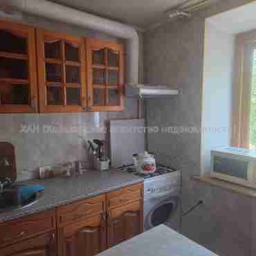 Продам квартиру, 23 Августа ул. , 1 кім., 33 м², косметический ремонт 